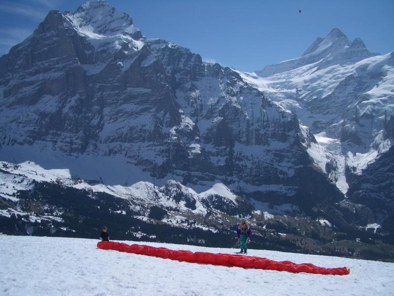 Pa_Ost03.JPG - Start Grindelwald First